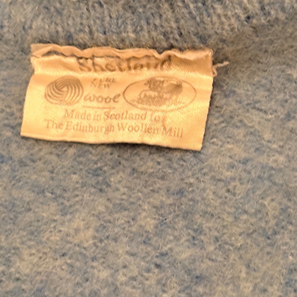 Light Blue Shetland Wool Vintage Cardigan - Picture 3 of 4